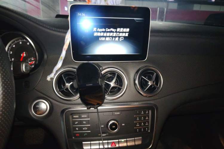 Used Mercedes-Benz GLA 2018 GLA 200 Fashion Model Audio And AC Panel
