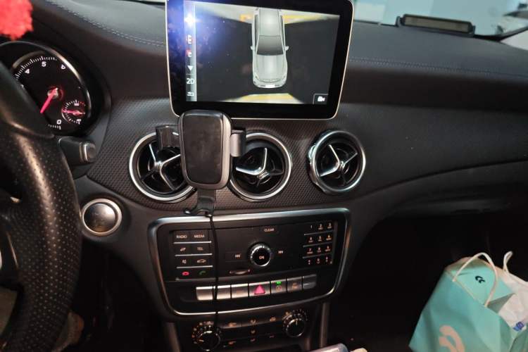 Used Mercedes-Benz GLA 2018 GLA 200 Fashion Model Audio And AC Panel