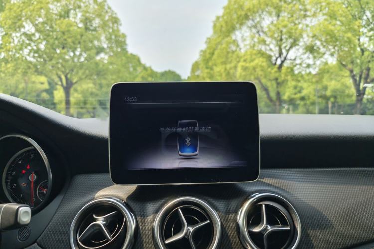 Used Mercedes-Benz GLA 2018 GLA 200 Sport Edition Audio And AC Panel