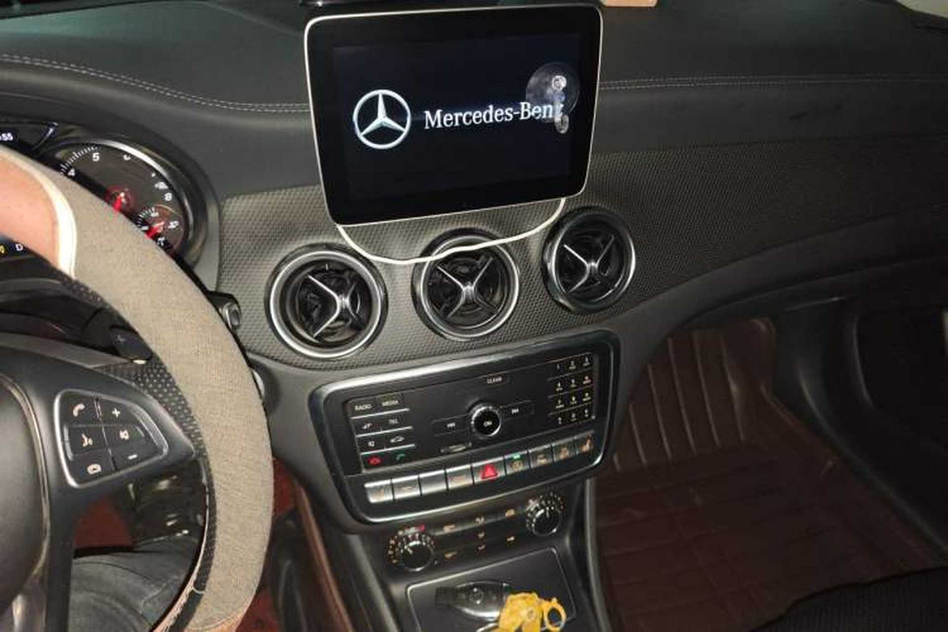Used Mercedes-Benz GLA 2018 GLA 220 4MATIC Sport Edition Audio And AC Panel
