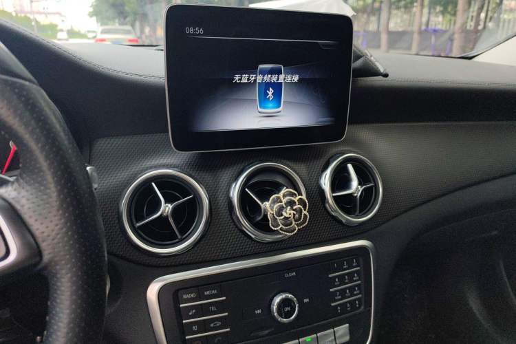 Used Mercedes-Benz GLA 2018 GLA 200 Fashion Model Audio And AC Panel