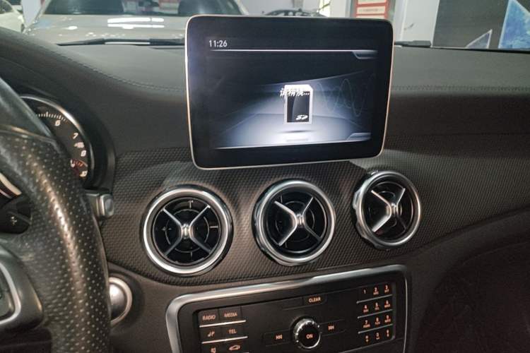 Used Mercedes-Benz GLA 2018 GLA 200 Fashion Model Audio And AC Panel