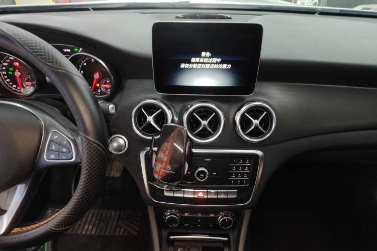 Used Mercedes-Benz GLA 2018 GLA 200 Sport Edition Audio And AC Panel