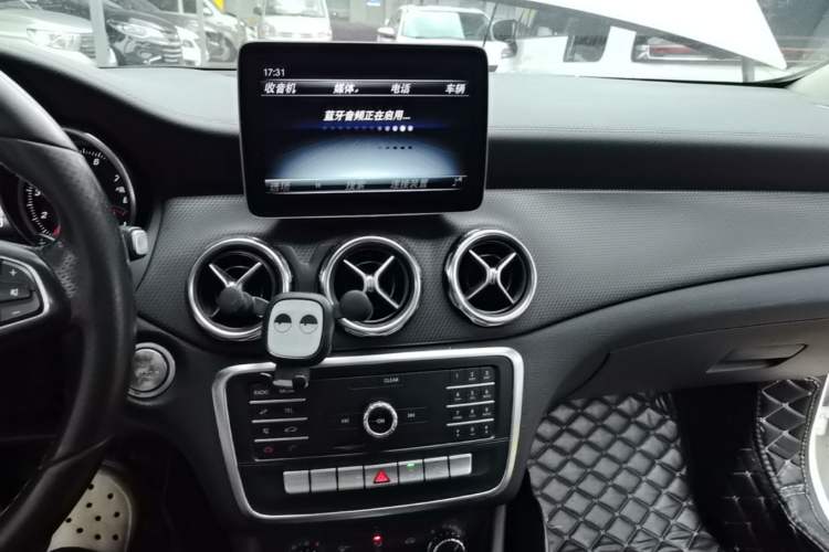 Used Mercedes-Benz GLA 2018 GLA 200 Fashion Model Audio And AC Panel