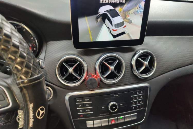 Used Mercedes-Benz GLA 2018 GLA 200 Sport Edition Audio And AC Panel