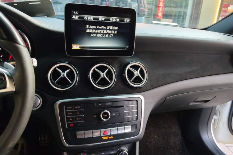 Used Mercedes-Benz GLA 2018 GLA 200 Polar Limited Edition Audio And AC Panel