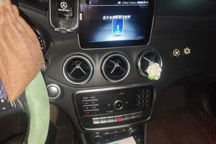 Used Mercedes-Benz GLA 2018 GLA 200 Fashion Model Audio And AC Panel