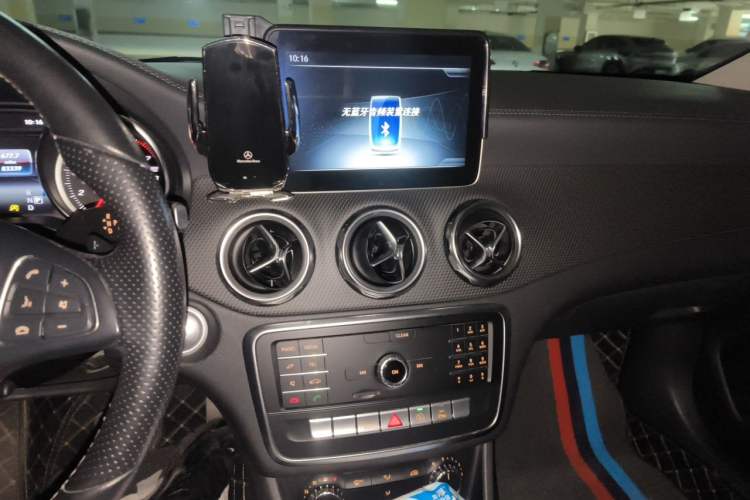 Used Mercedes-Benz GLA 2018 GLA 200 Fashion Model Audio And AC Panel