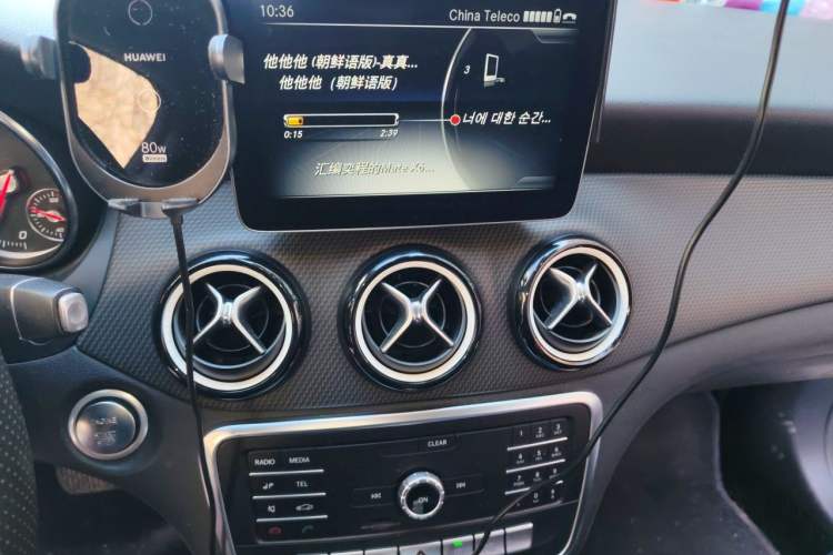 Used Mercedes-Benz GLA 2018 GLA 200 Sport Edition Audio And AC Panel