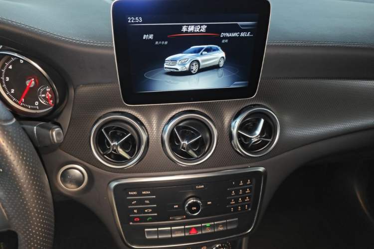 Used Mercedes-Benz GLA 2018 GLA 200 Fashion Model Audio And AC Panel