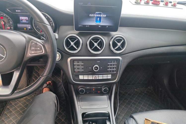Used Mercedes-Benz GLA 2018 GLA 200 Fashion Model Audio And AC Panel