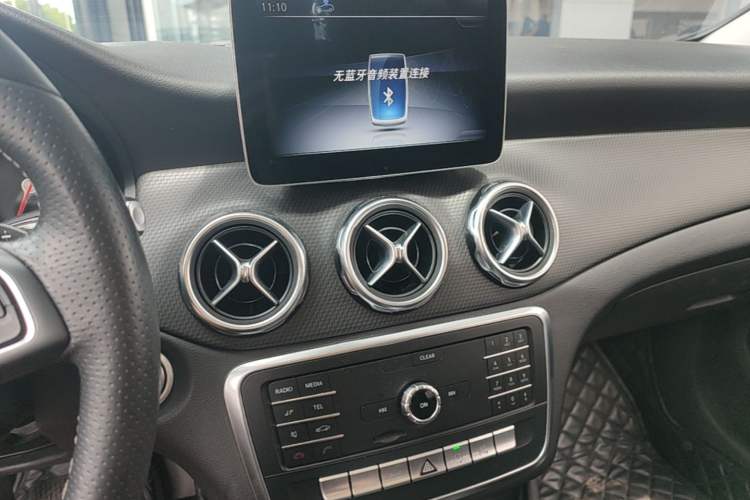 Used Mercedes-Benz GLA 2018 GLA 200 Sport Edition Audio And AC Panel