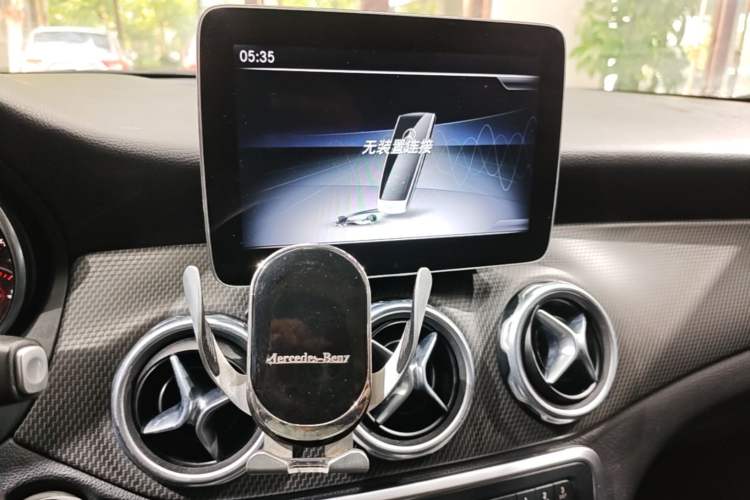 Used Mercedes-Benz GLA 2018 GLA 200 Sport Edition Audio And AC Panel