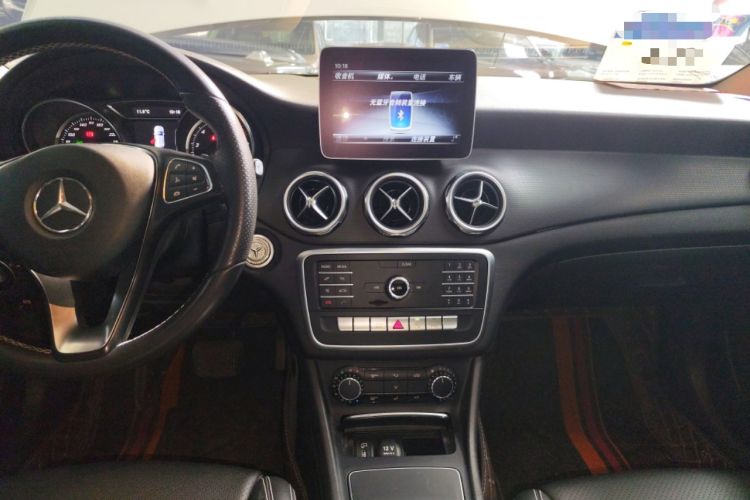 Used Mercedes-Benz GLA 2018 GLA 200 Sport Edition Audio And AC Panel