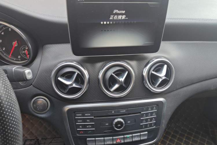 Used Mercedes-Benz GLA 2018 GLA 200 Fashion Model Audio And AC Panel