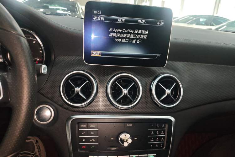 Used Mercedes-Benz GLA 2018 GLA 200 Fashion Model Audio And AC Panel