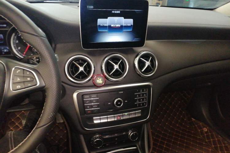 Used Mercedes-Benz GLA 2018 GLA 200 Fashion Model Audio And AC Panel