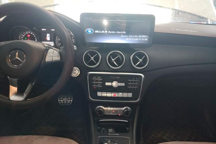 Used Mercedes-Benz GLA 2018 GLA 200 Fashion Model Audio And AC Panel