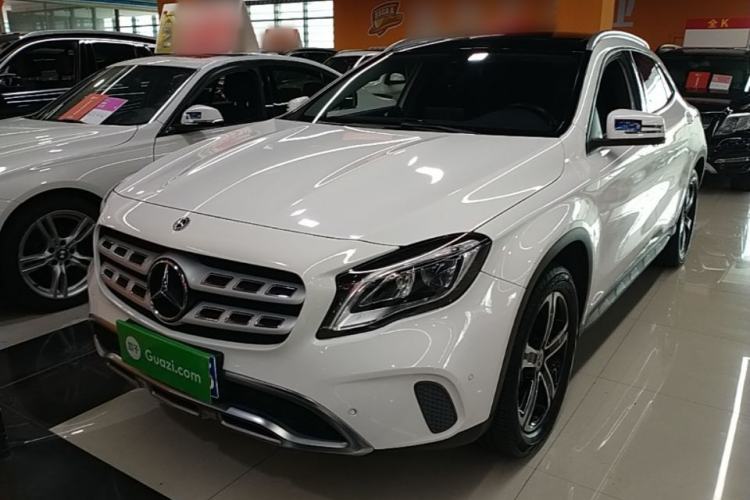 Used Mercedes-Benz GLA 2018 GLA 200 Fashion Model Guazi used car, China used car export, Used car for sale, Used cars, Cheapest cars for sale