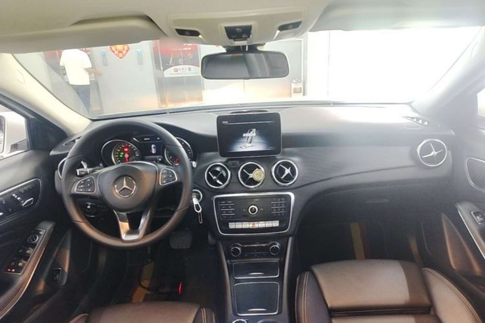 Used Mercedes-Benz GLA 2018 GLA 200 Sport Edition Center Console
