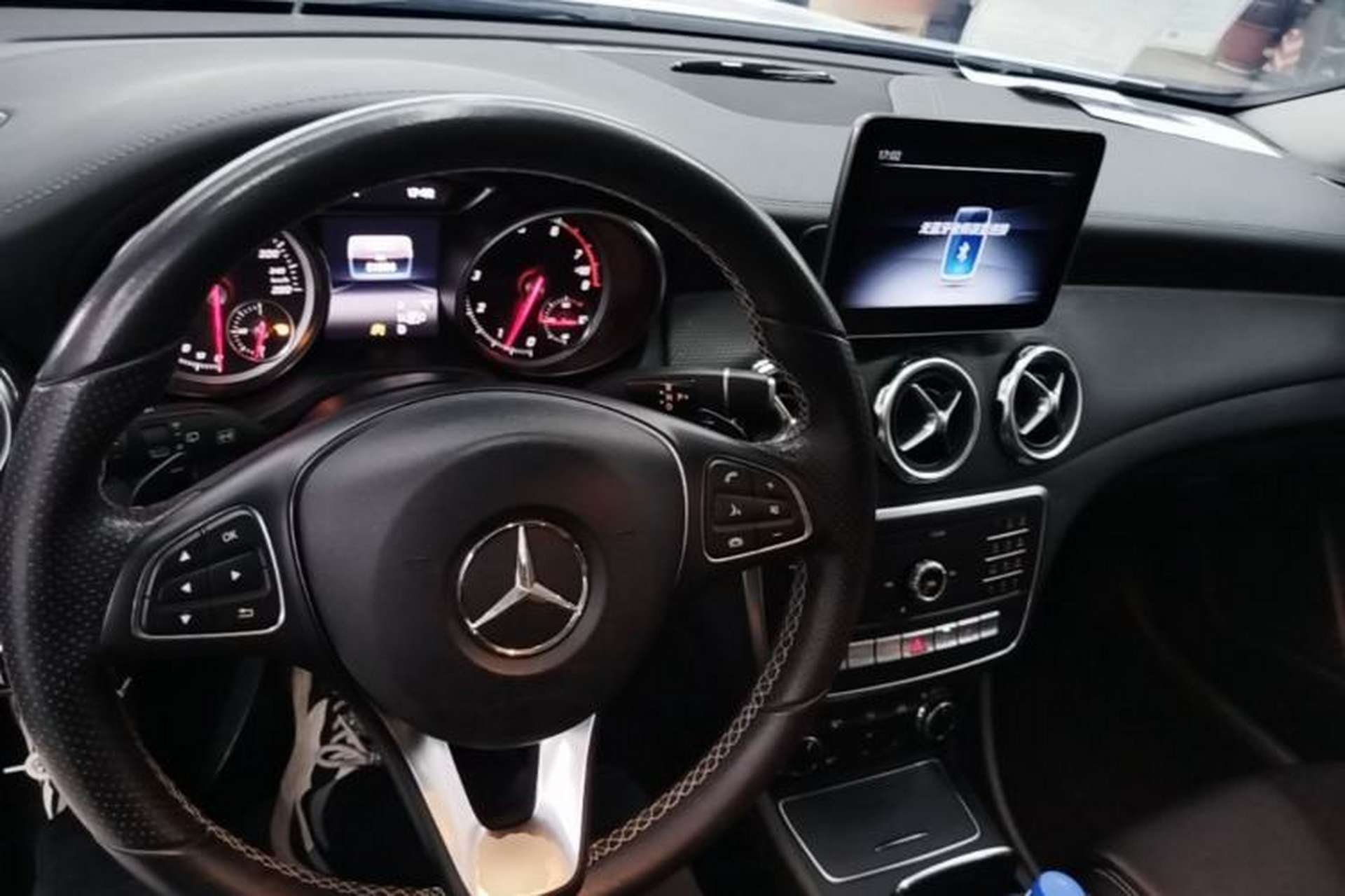 Used Mercedes-Benz GLA 2018 GLA 200 Fashion Model Center Console