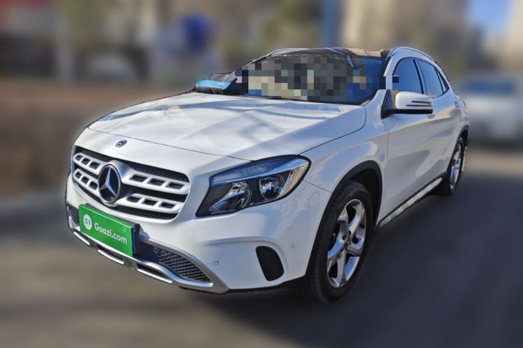 Used Mercedes-Benz GLA 2018 GLA 200 Sport Edition Guazi used car, China used car export, Used car for sale, Used Mercedes-Benz cars, Cheapest cars for sale