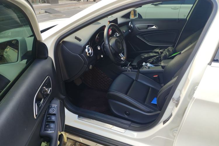 Used Mercedes-Benz GLA 2018 GLA 200 Fashion Model Driver Seat