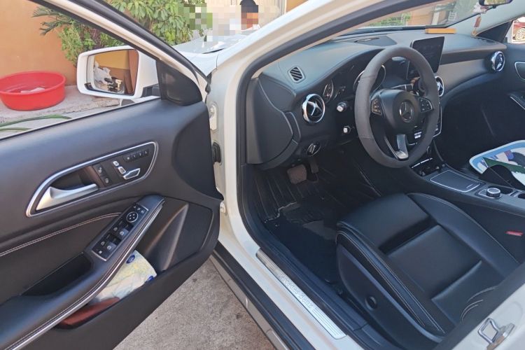 Used Mercedes-Benz GLA 2018 GLA 200 Fashion Model Driver Seat
