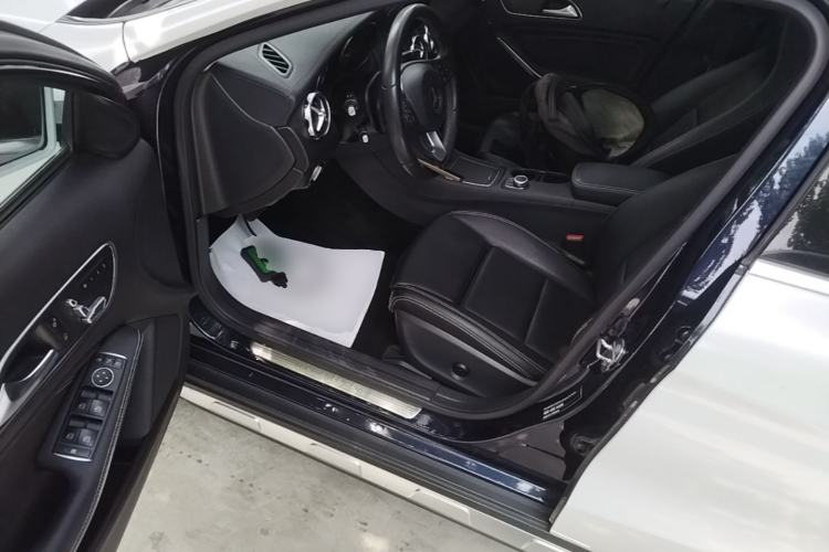 Used Mercedes-Benz GLA 2018 GLA 200 Fashion Model Driver Seat