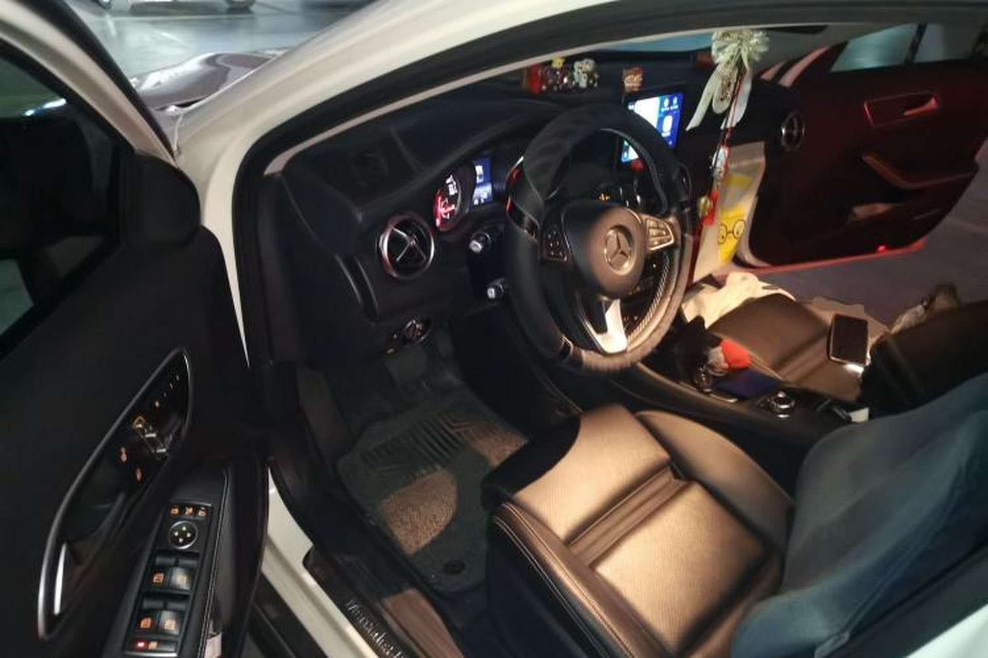 Used Mercedes-Benz GLA 2018 GLA 220 4MATIC Sport Edition Driver Seat