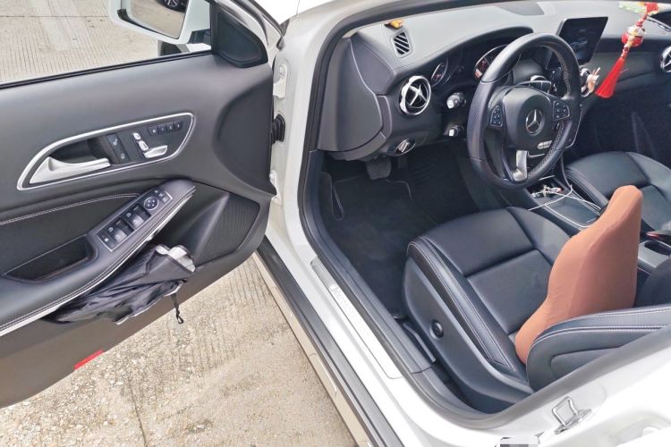 Used Mercedes-Benz GLA 2018 GLA 200 Fashion Model Driver Seat