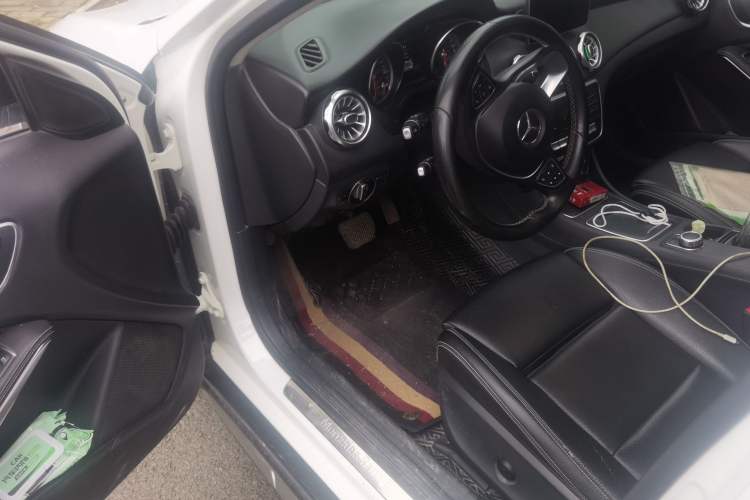 Used Mercedes-Benz GLA 2018 GLA 200 Sport Edition Driver Seat