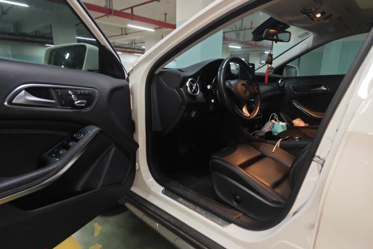 Used Mercedes-Benz GLA 2018 GLA 200 Fashion Model Driver Seat