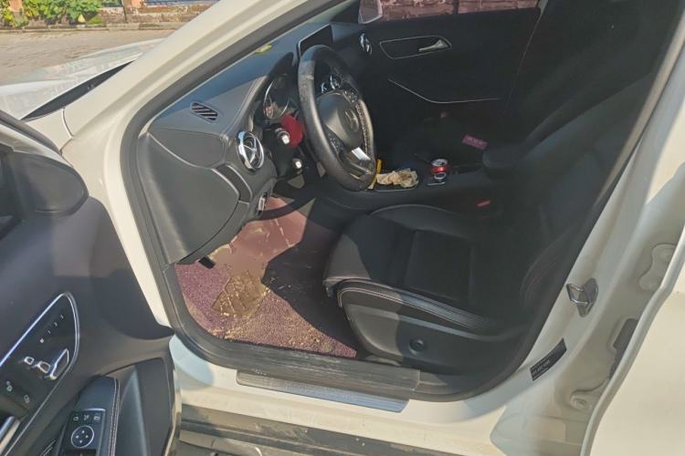 Used Mercedes-Benz GLA 2018 GLA 200 Fashion Model Driver Seat