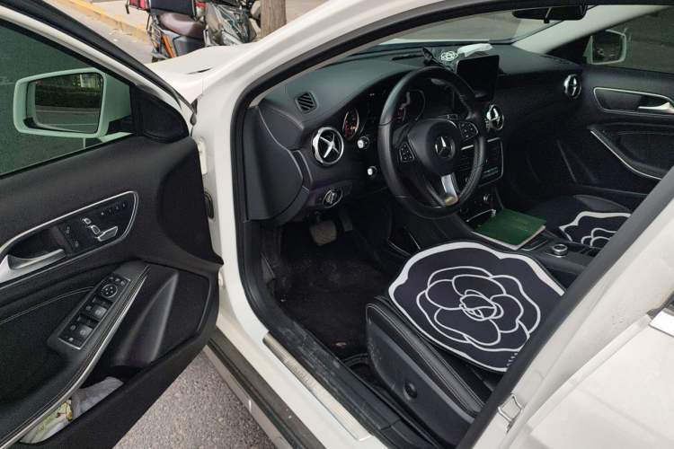 Used Mercedes-Benz GLA 2018 GLA 200 Fashion Model Driver Seat