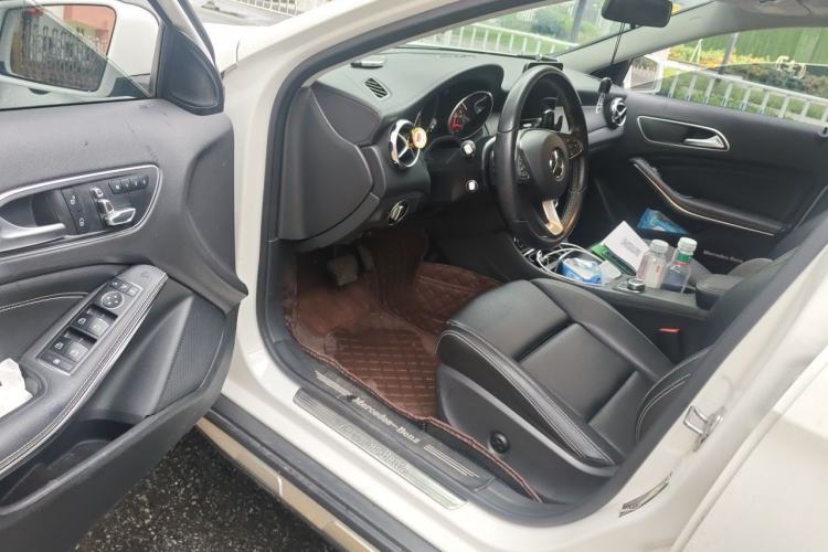 Used Mercedes-Benz GLA 2018 GLA 200 Fashion Model Driver Seat