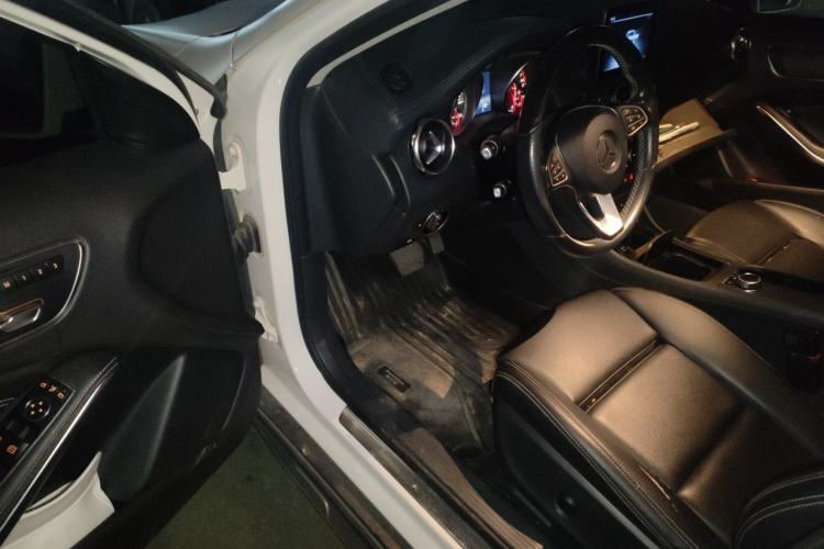 Used Mercedes-Benz GLA 2018 GLA 200 Fashion Model Driver Seat