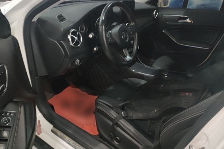 Used Mercedes-Benz GLA 2018 GLA 200 Fashion Model Driver Seat