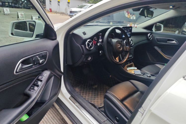 Used Mercedes-Benz GLA 2018 GLA 200 Fashion Model Driver Seat