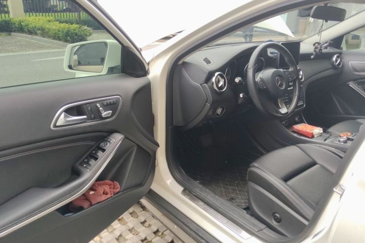 Used Mercedes-Benz GLA 2018 GLA 200 Fashion Model Driver Seat
