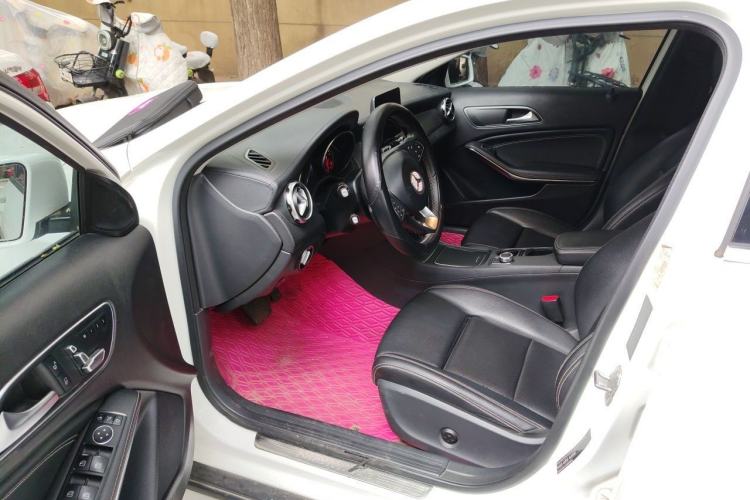 Used Mercedes-Benz GLA 2018 GLA 200 Fashion Model Driver Seat