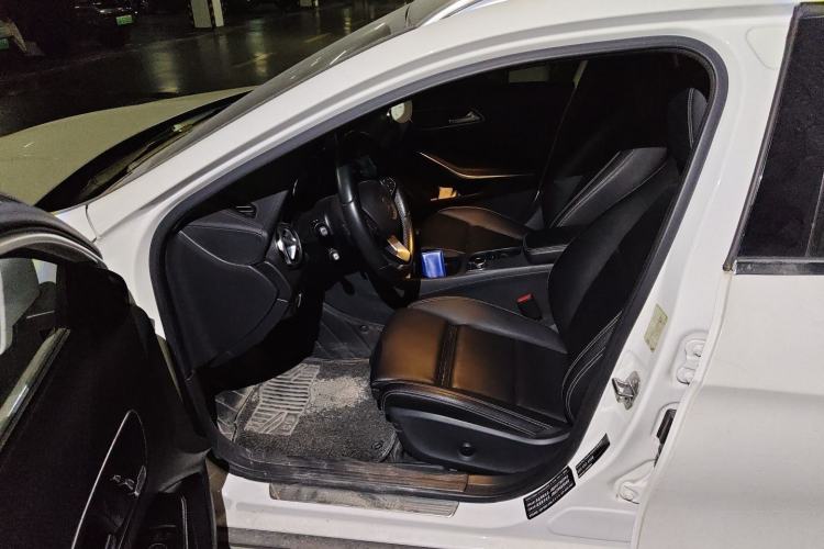 Used Mercedes-Benz GLA 2018 GLA 200 Fashion Model Driver Seat