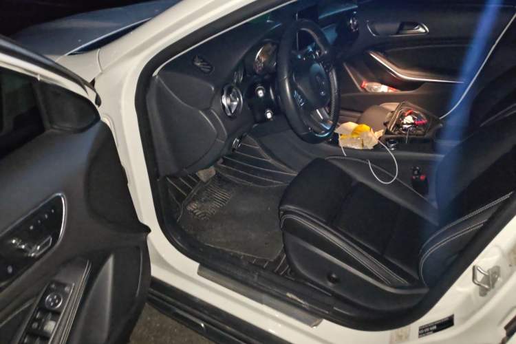 Used Mercedes-Benz GLA 2018 GLA 200 Sport Edition Driver Seat