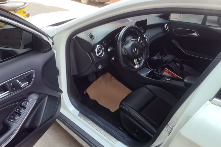 Used Mercedes-Benz GLA 2018 GLA 200 Fashion Model Driver Seat