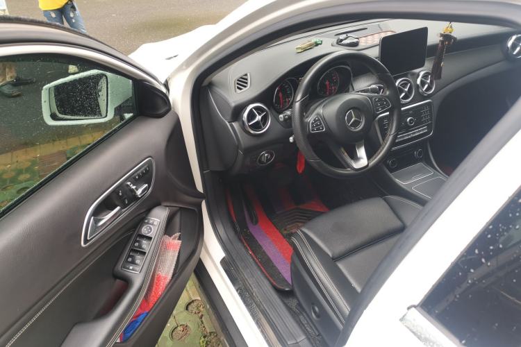 Used Mercedes-Benz GLA 2018 GLA 200 Fashion Model Driver Seat