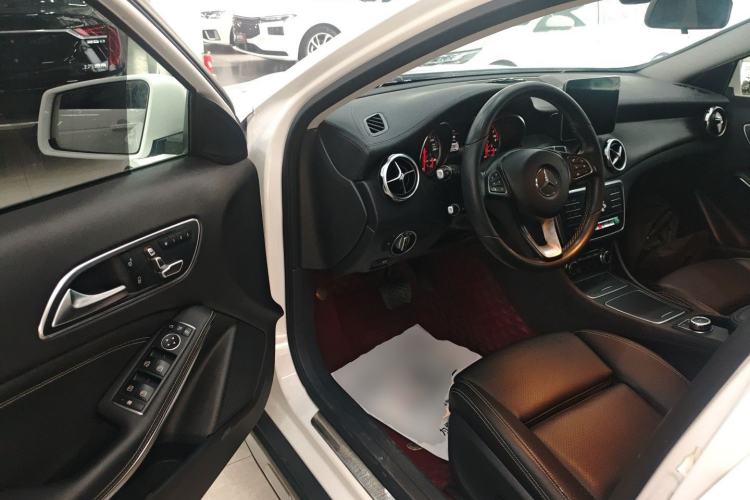 Used Mercedes-Benz GLA 2018 GLA 200 Fashion Model Driver Seat