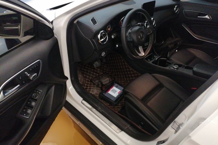 Used Mercedes-Benz GLA 2018 GLA 200 Fashion Model Driver Seat