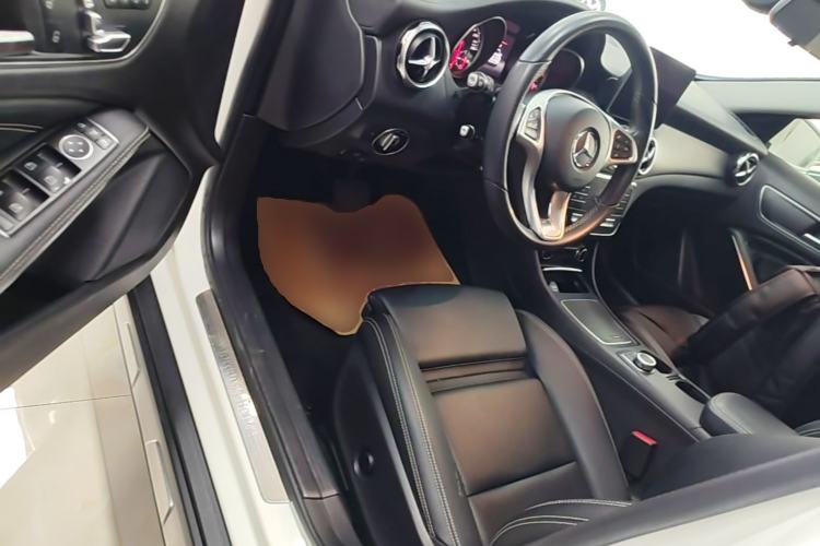 Used Mercedes-Benz GLA 2018 GLA 200 Fashion Model Driver Seat