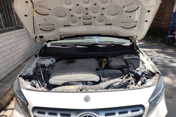 Used Mercedes-Benz GLA 2018 GLA 200 Sport Edition Engine Bay