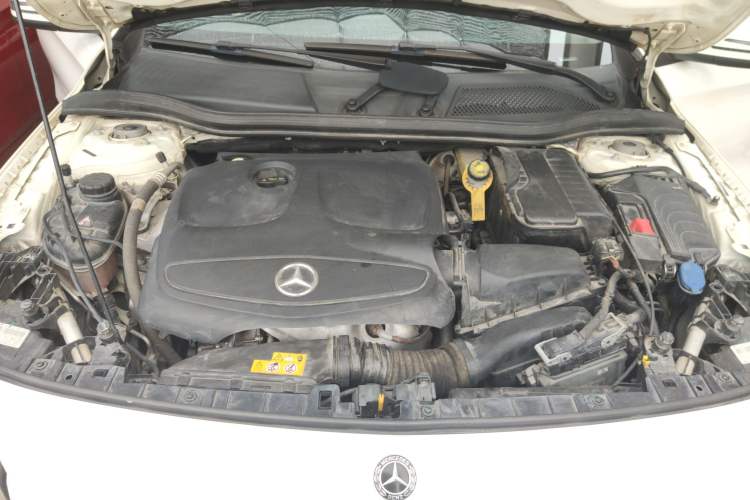 Used Mercedes-Benz GLA 2018 GLA 200 Sport Edition Engine Bay